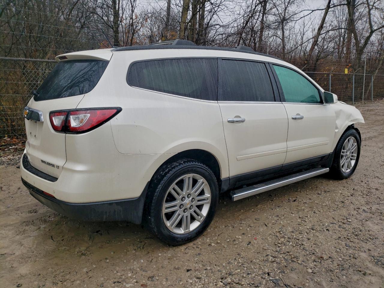 CHEVROLET TRAVERSE LT