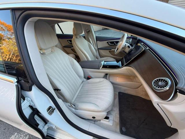 2022 MERCEDES-BENZ EQS SEDAN W1KCG2DB5NA014130