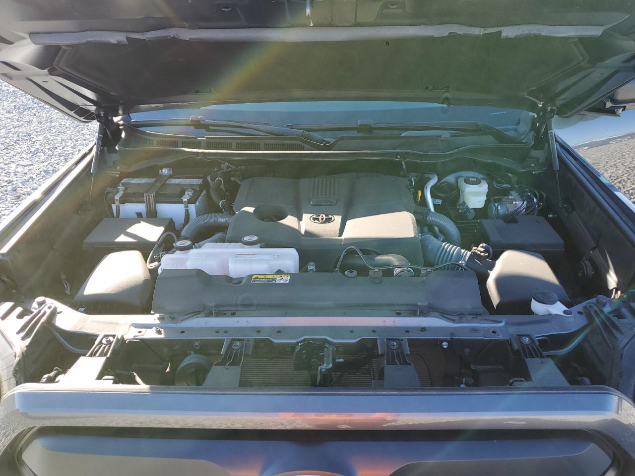 TOYOTA TUNDRA CREWMAX SR