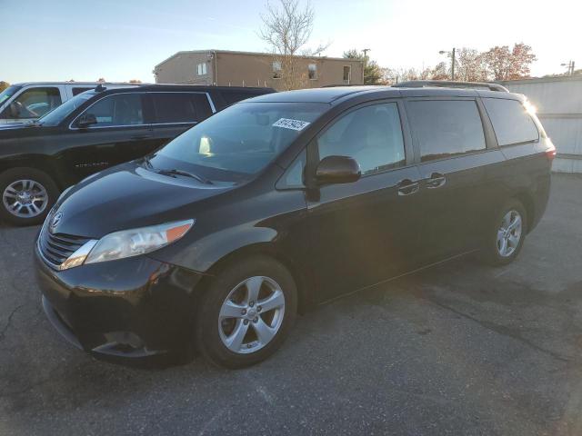 2015 TOYOTA SIENNA LE #3311501265
