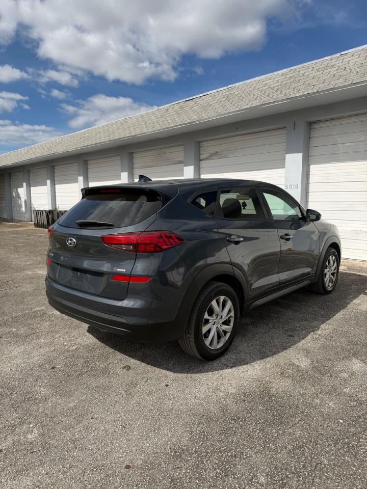 HYUNDAI TUCSON SE