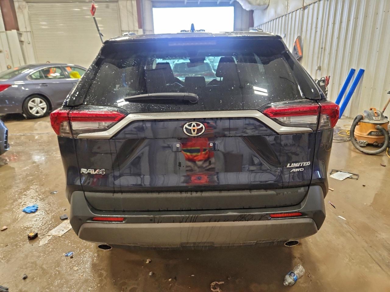 TOYOTA RAV4 LIMITED