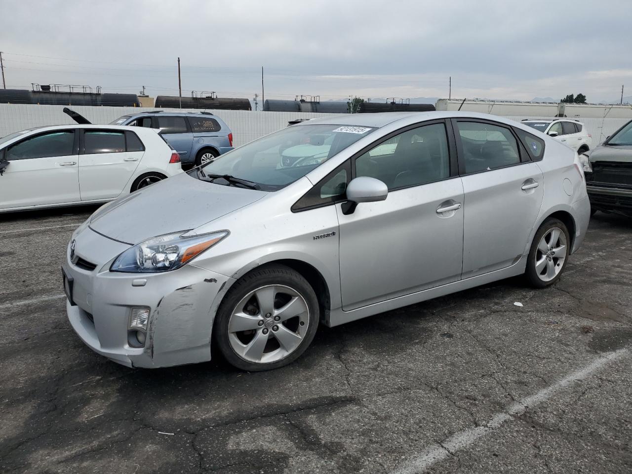 TOYOTA PRIUS
