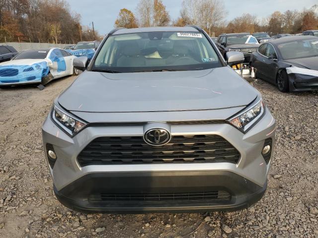 2019 TOYOTA RAV4 XLE #3304766936