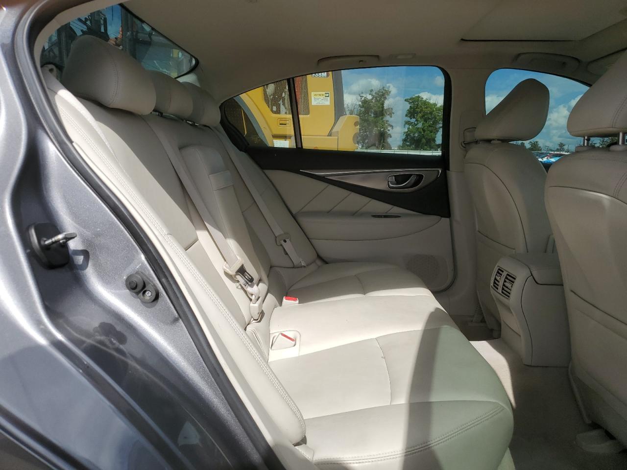 INFINITI Q50 PREMIUM