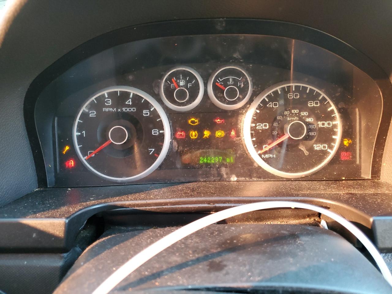 Lot #3302702026 2008 FORD FUSION SE