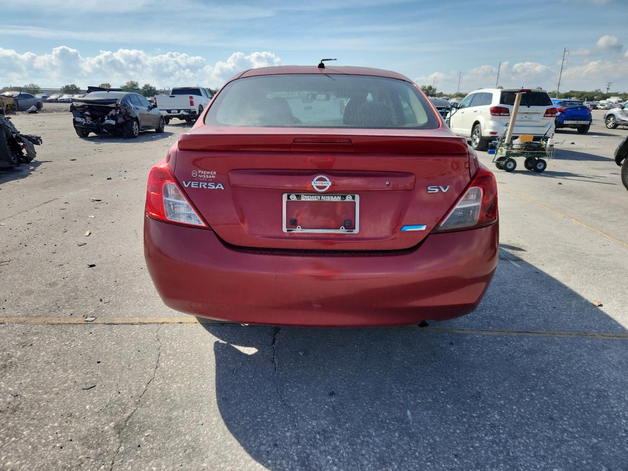NISSAN VERSA S