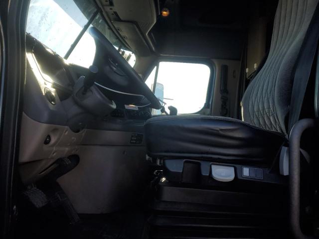 2011 FREIGHTLINER CASCADIA #3312456611