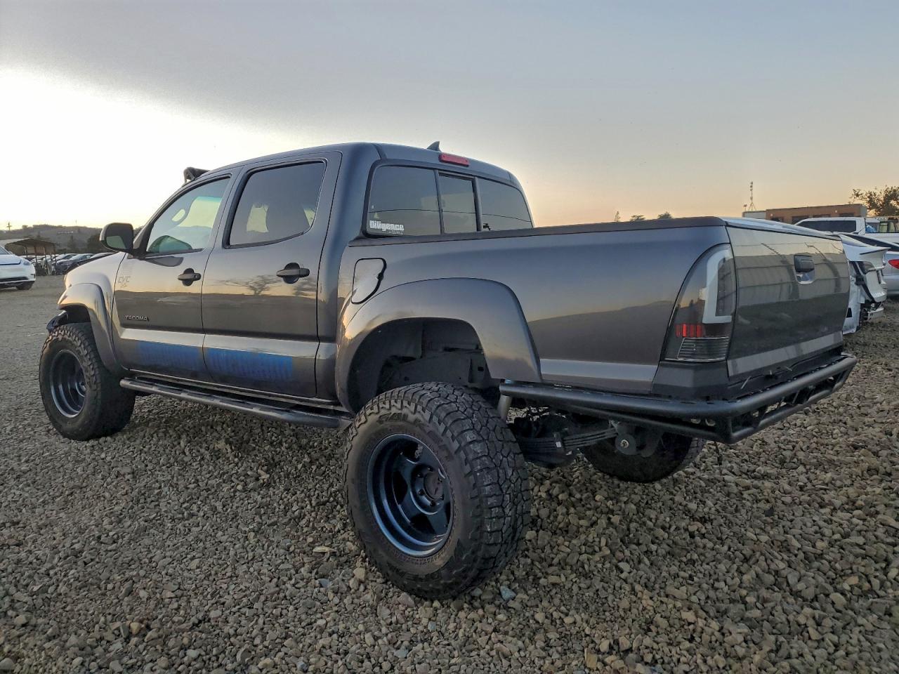 TOYOTA TACOMA DOUBLE CAB