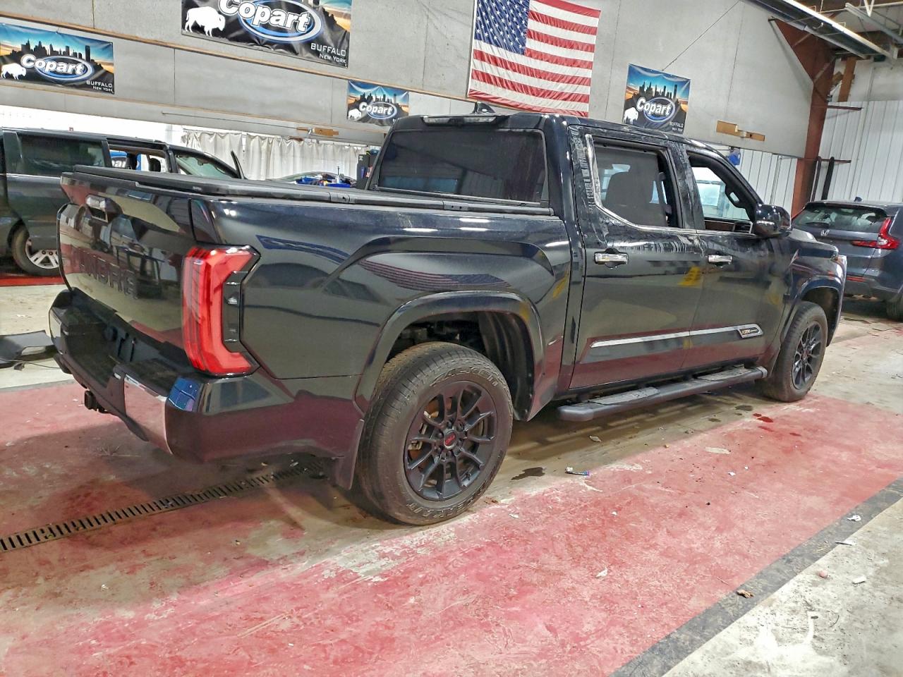 TOYOTA TUNDRA CREWMAX PLATINUM