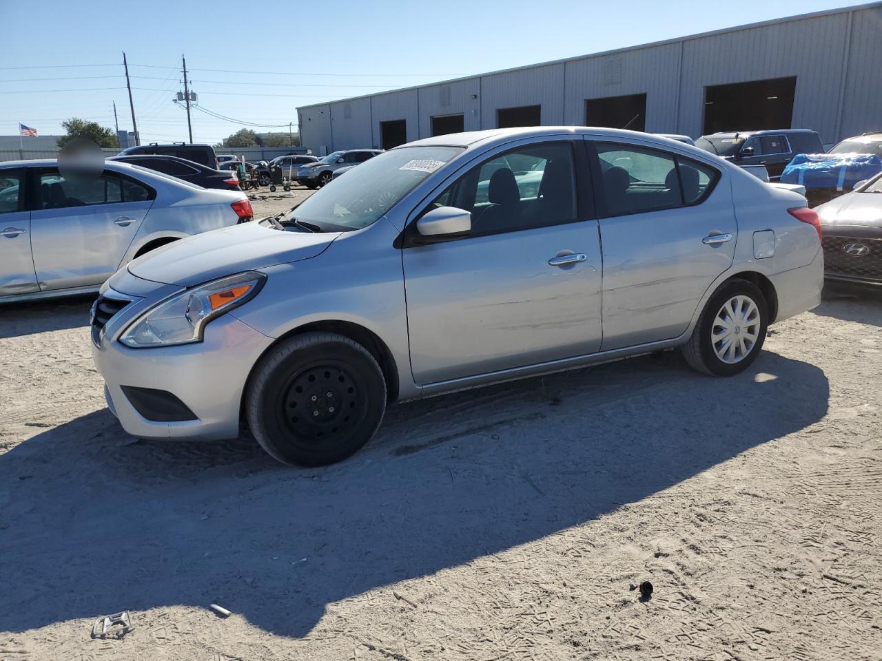 NISSAN VERSA S