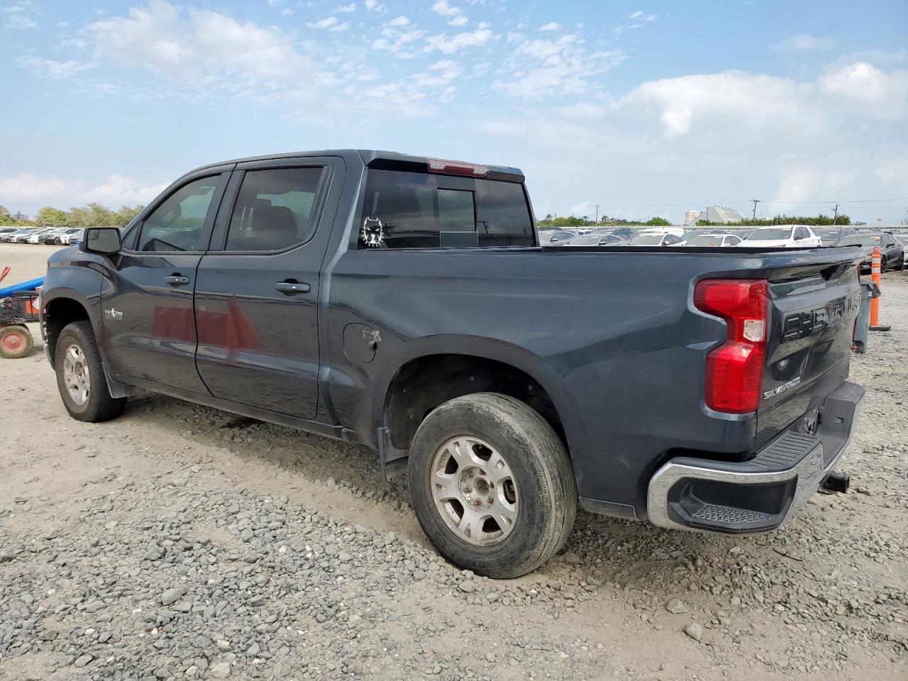 CHEVROLET SILVERADO C1500 LT