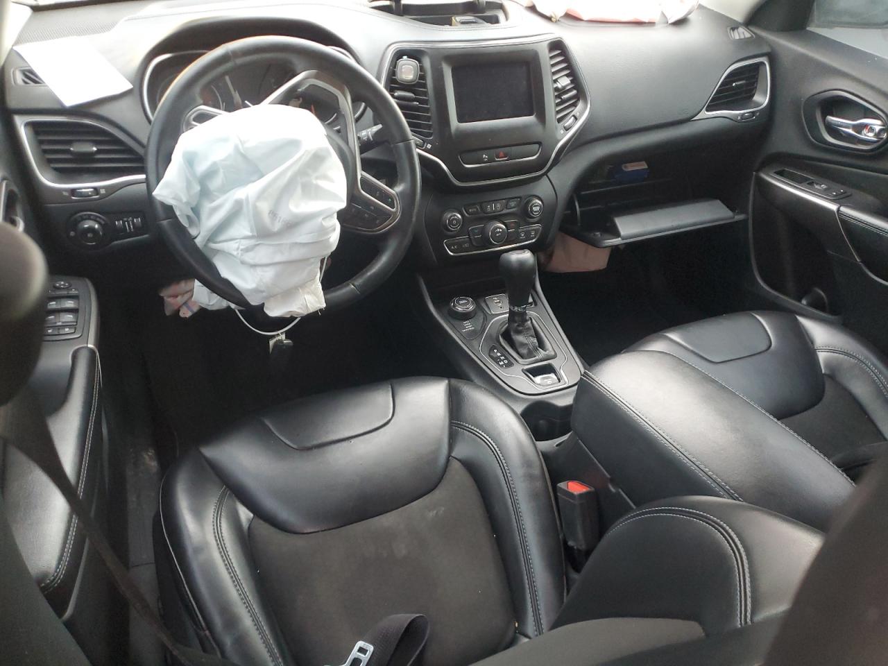 JEEP GRAND CHEROKEE LATITUDE PLUS