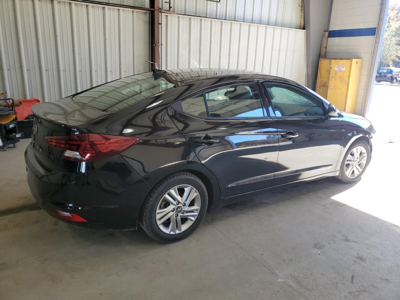 HYUNDAI ELANTRA SEL