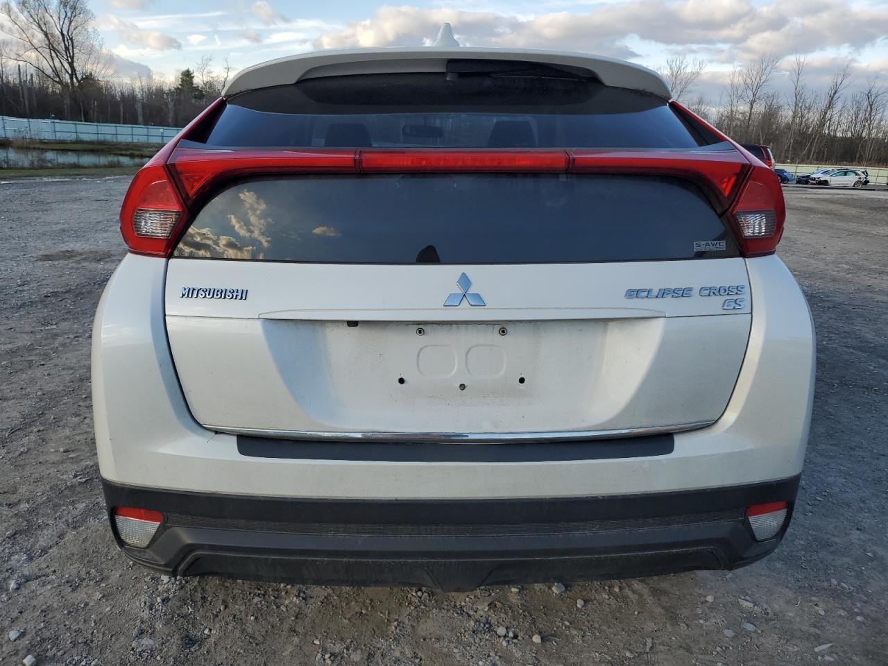 Lot #3318879013 2018 MITSUBISHI ECLIPSE CR