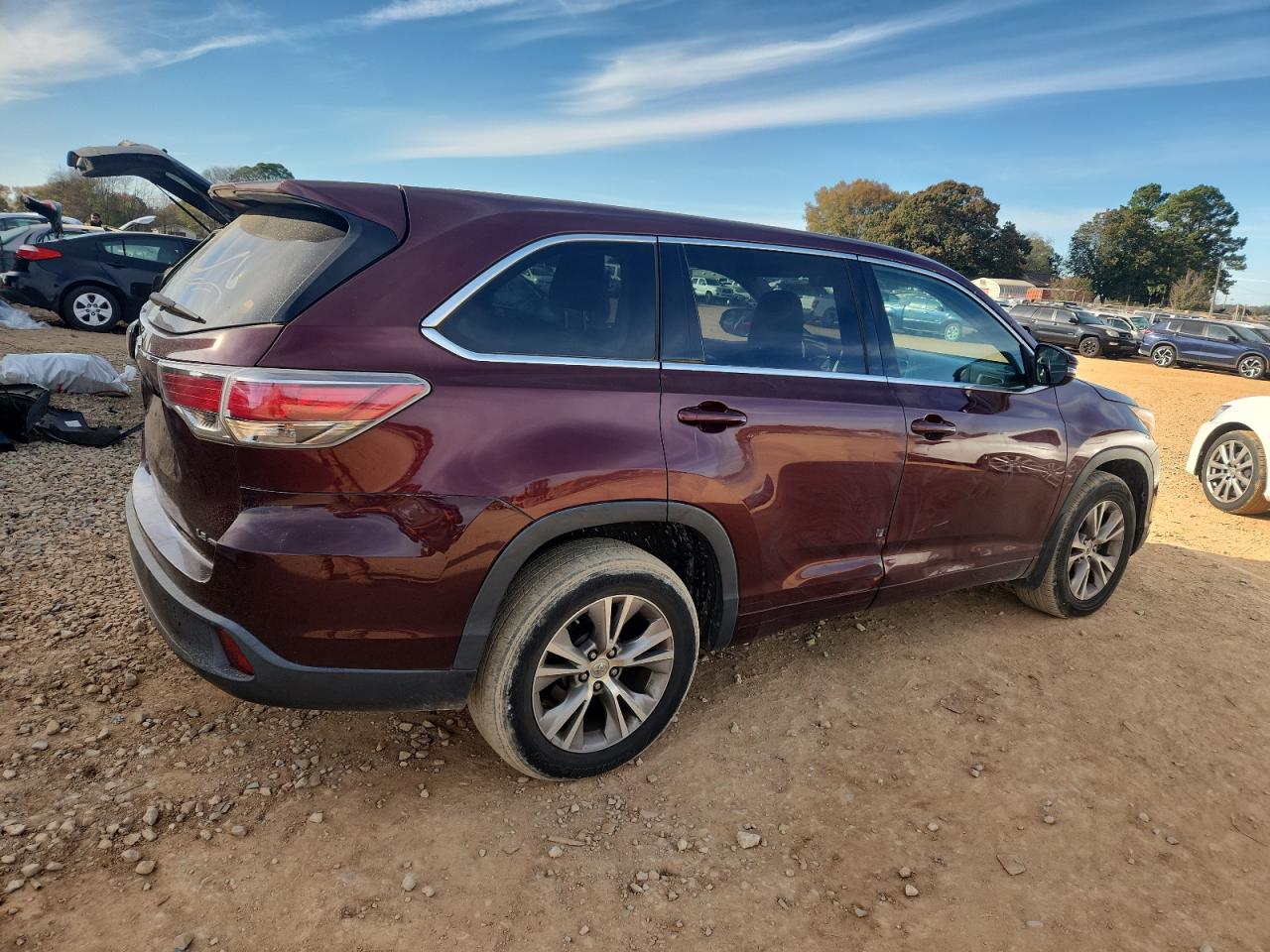 TOYOTA HIGHLANDER LE
