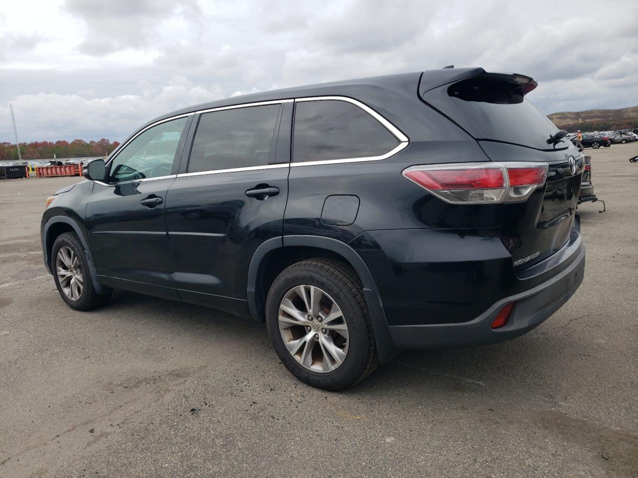 TOYOTA HIGHLANDER LE