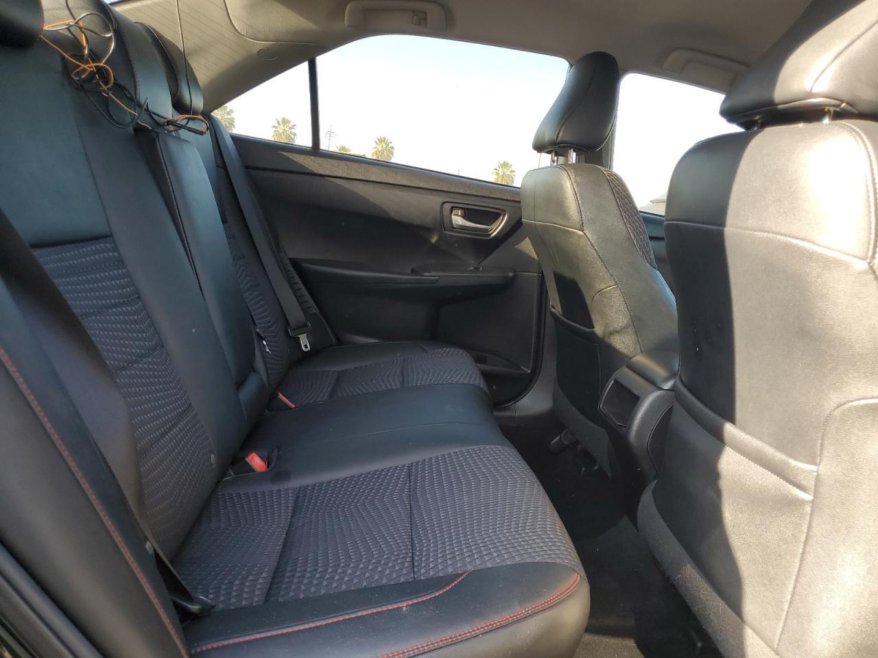 Lot #3308523605 2015 TOYOTA CAMRY HYBR