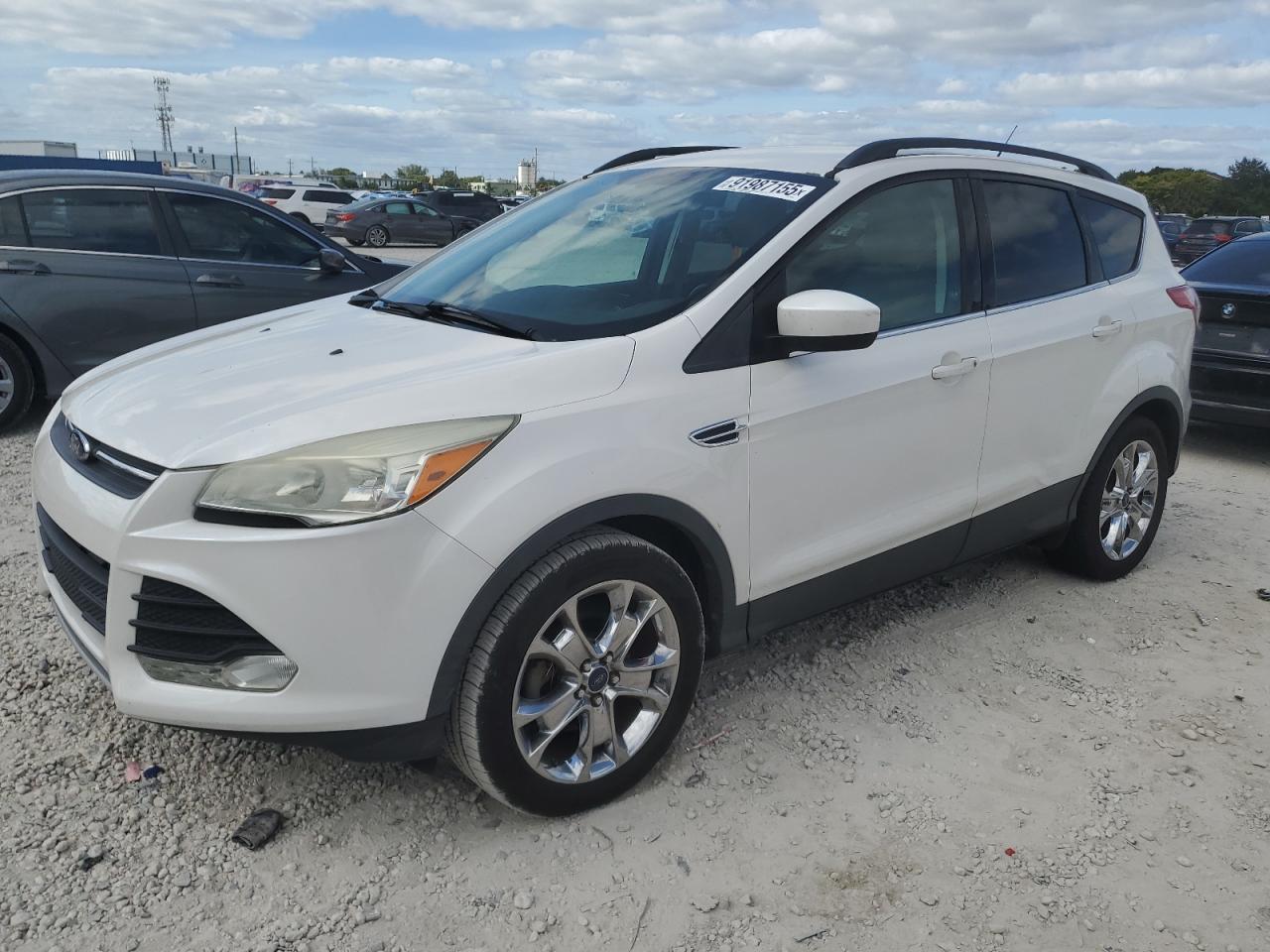 FORD ESCAPE SE