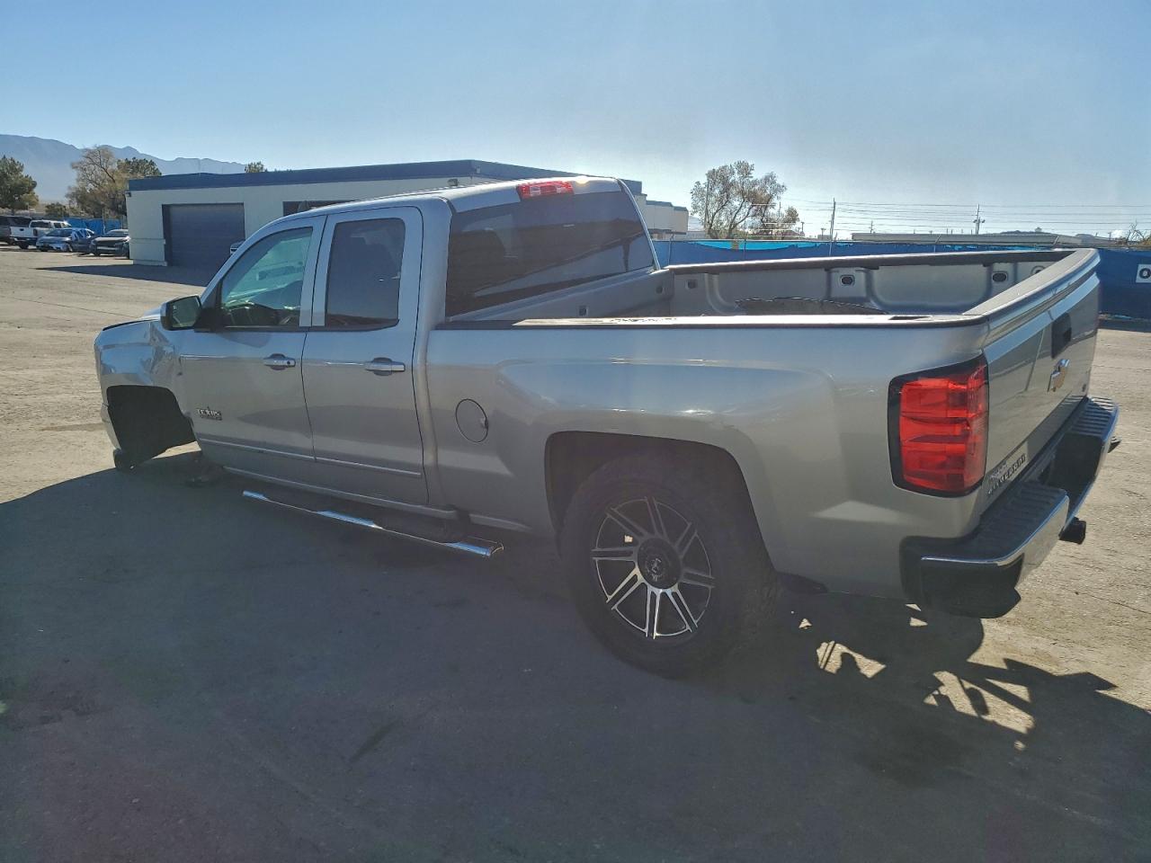 CHEVROLET SILVERADO C1500 LT