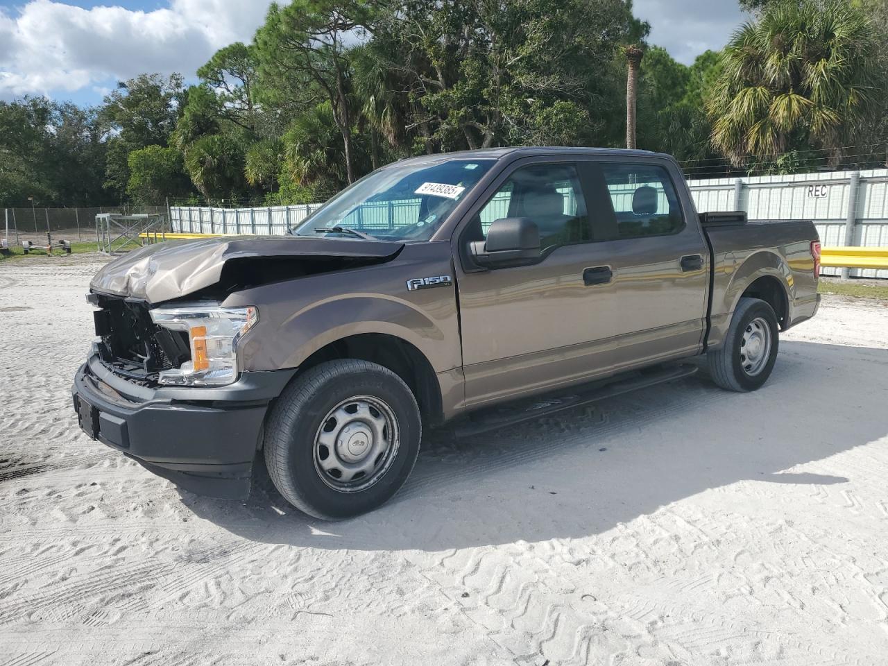 FORD F-150 SUPERCREW