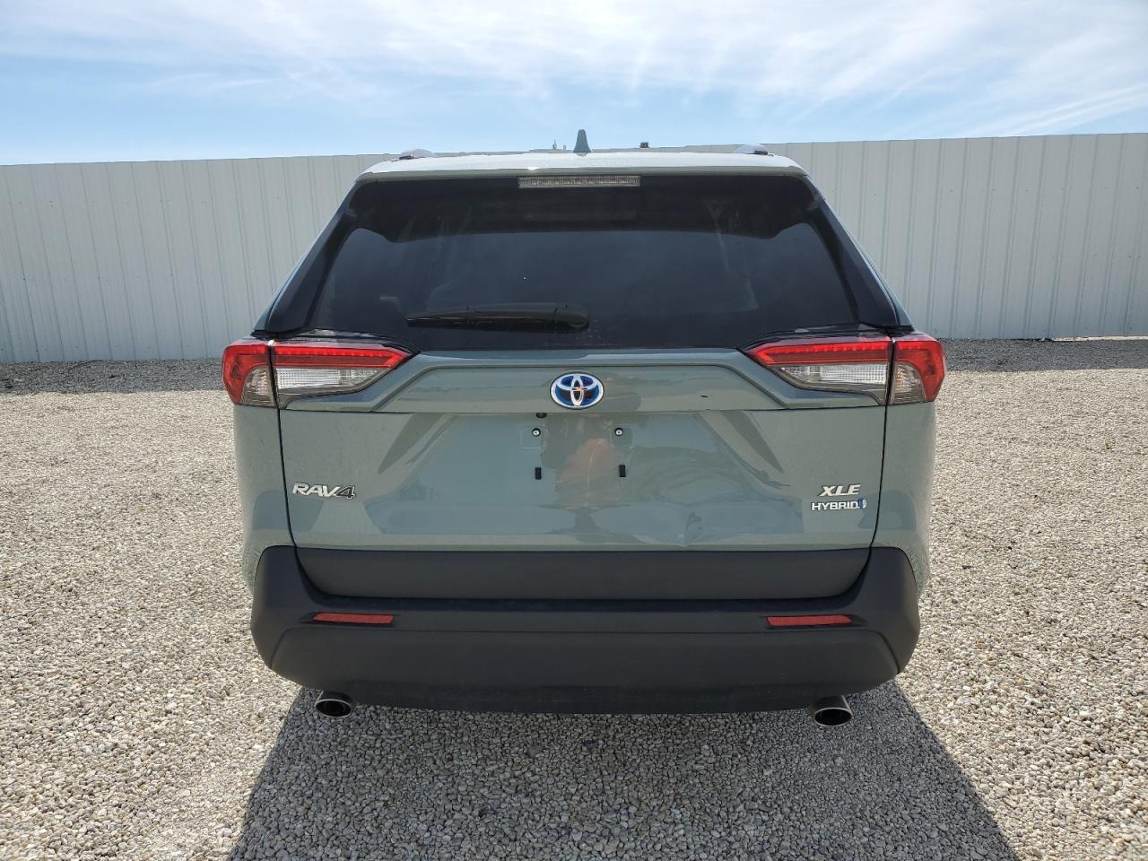 Lot #3302913061 2023 TOYOTA RAV4 XLE P