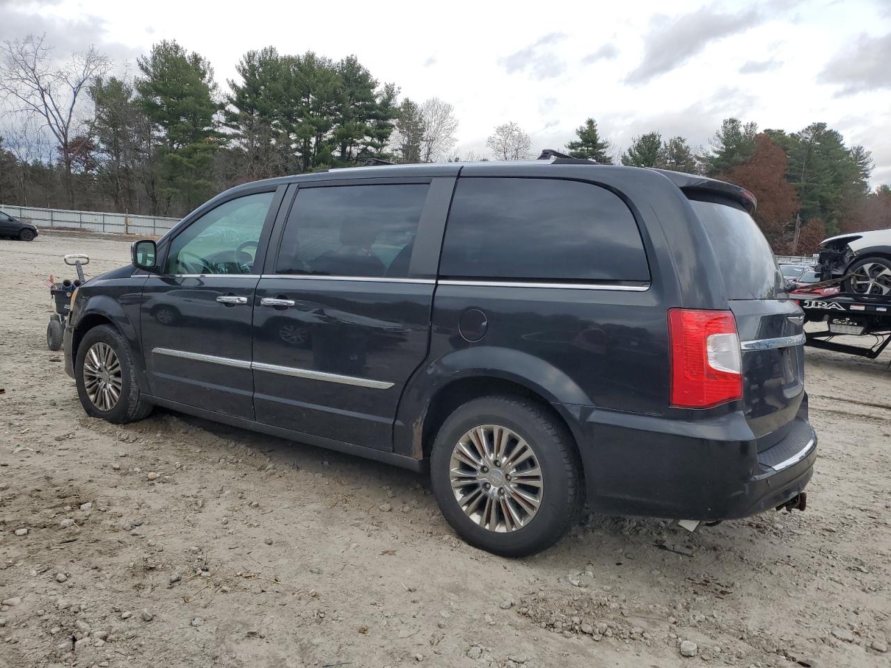 CHRYSLER TOWN & COUNTRY LIMITED
