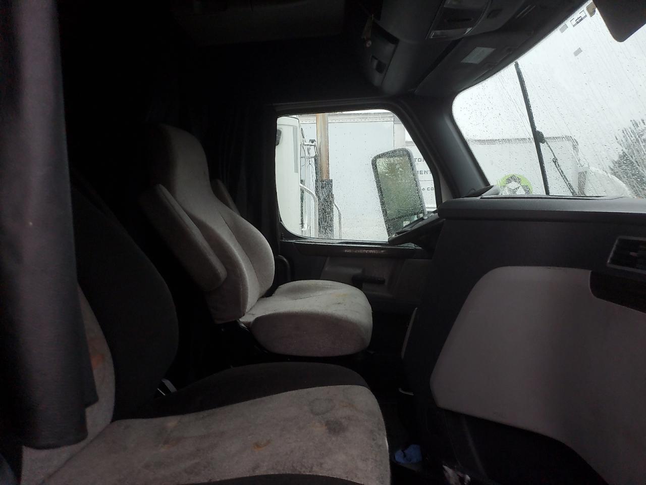 Lot #3290443780 2020 FREIGHTLINER CASCADIA 1