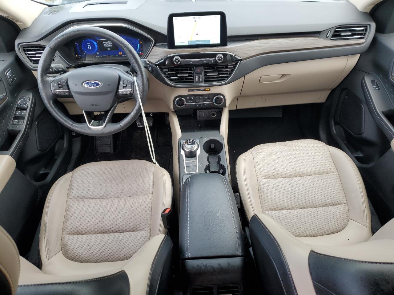 FORD ESCAPE TITANIUM