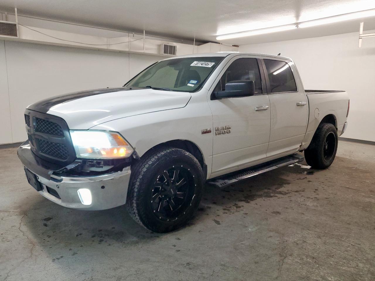 RAM 1500 SLT