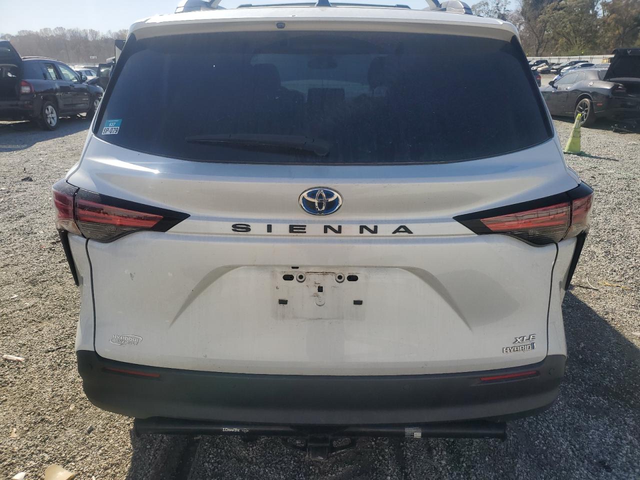 TOYOTA SIENNA XLE