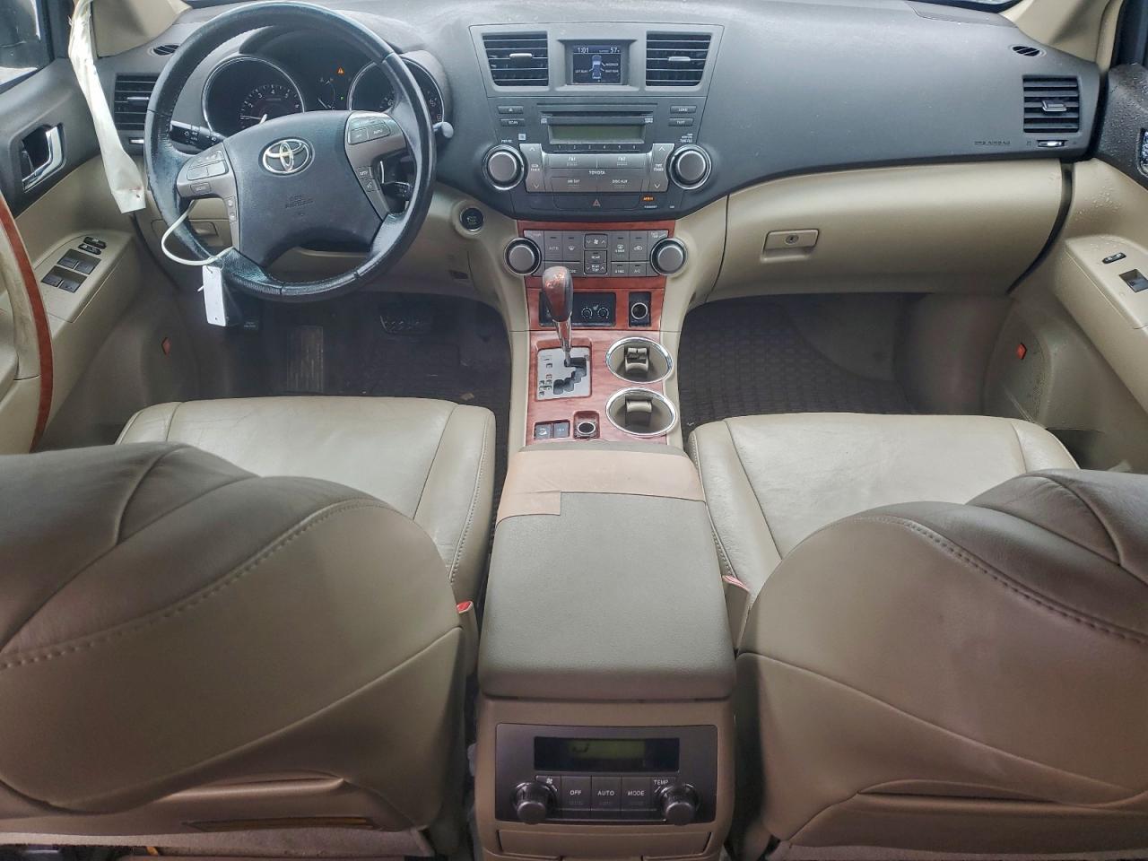 TOYOTA HIGHLANDER LIMITED