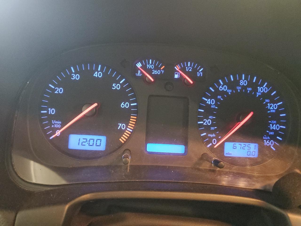 Lot #3298123175 2005 VOLKSWAGEN GOLF GL