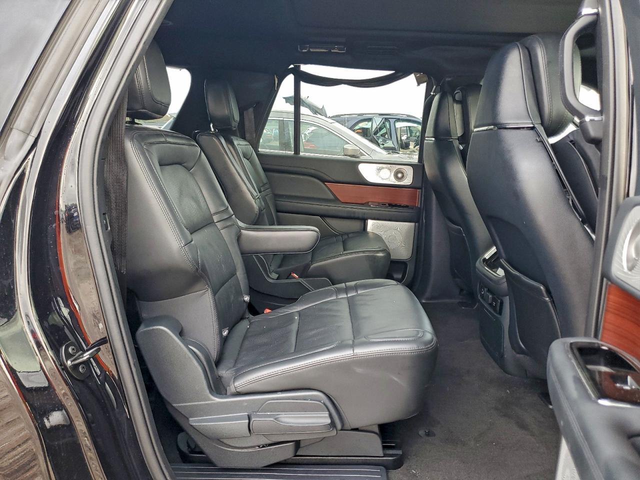 LINCOLN NAVIGATOR L RESERVE