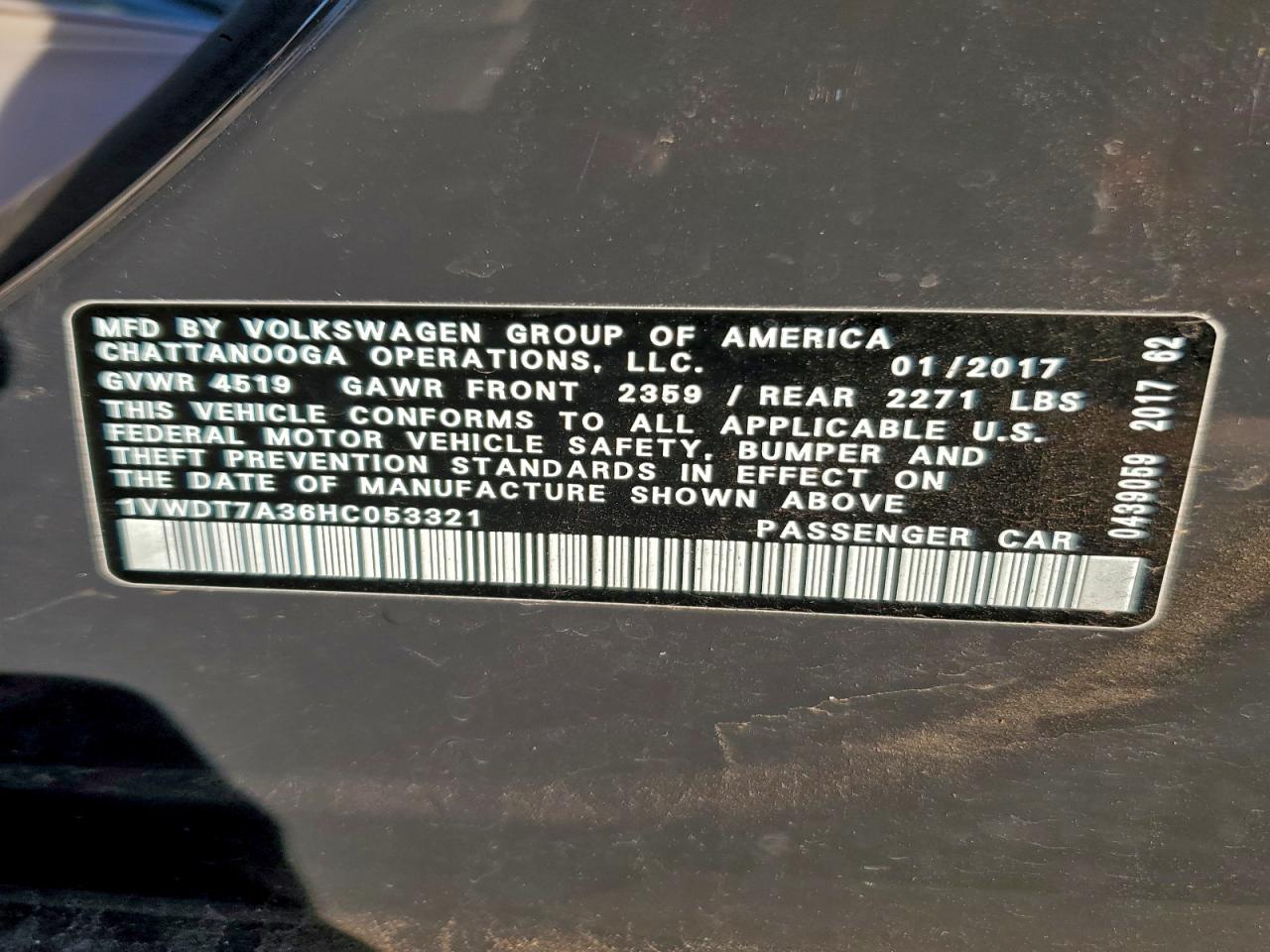 VOLKSWAGEN PASSAT R-LINE