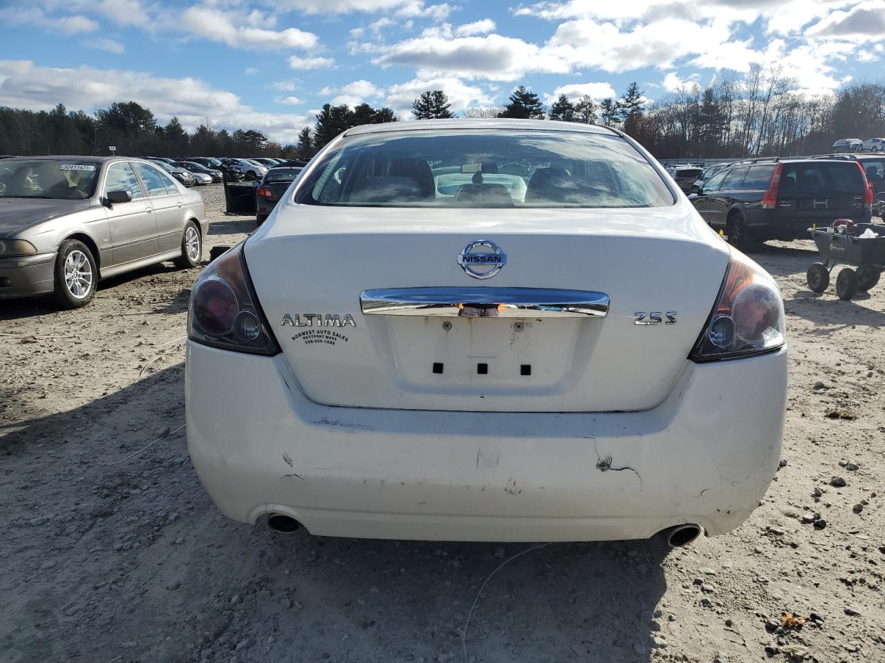 NISSAN ALTIMA BASE