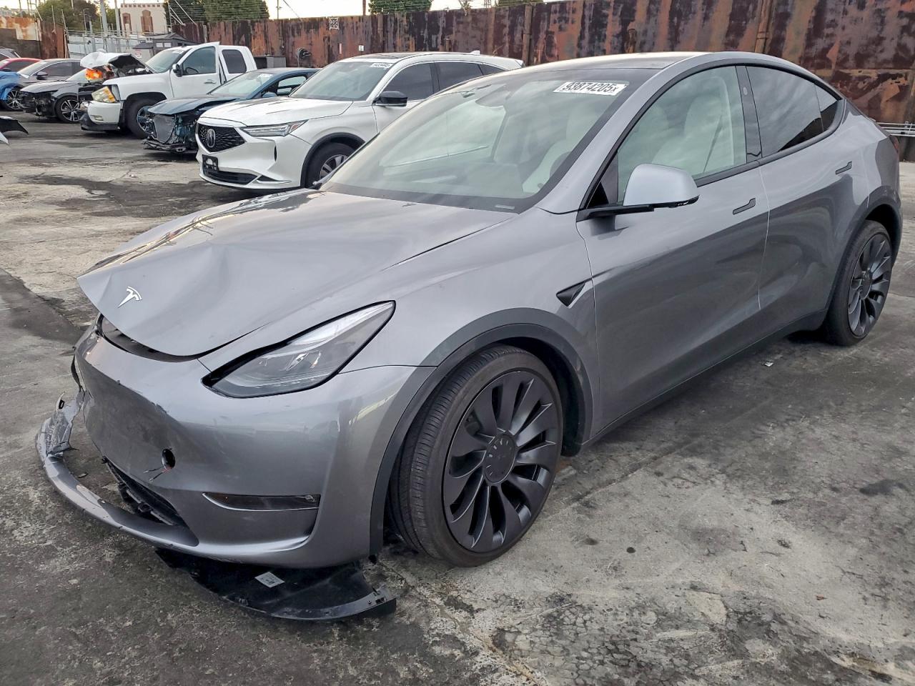 TESLA MODEL Y