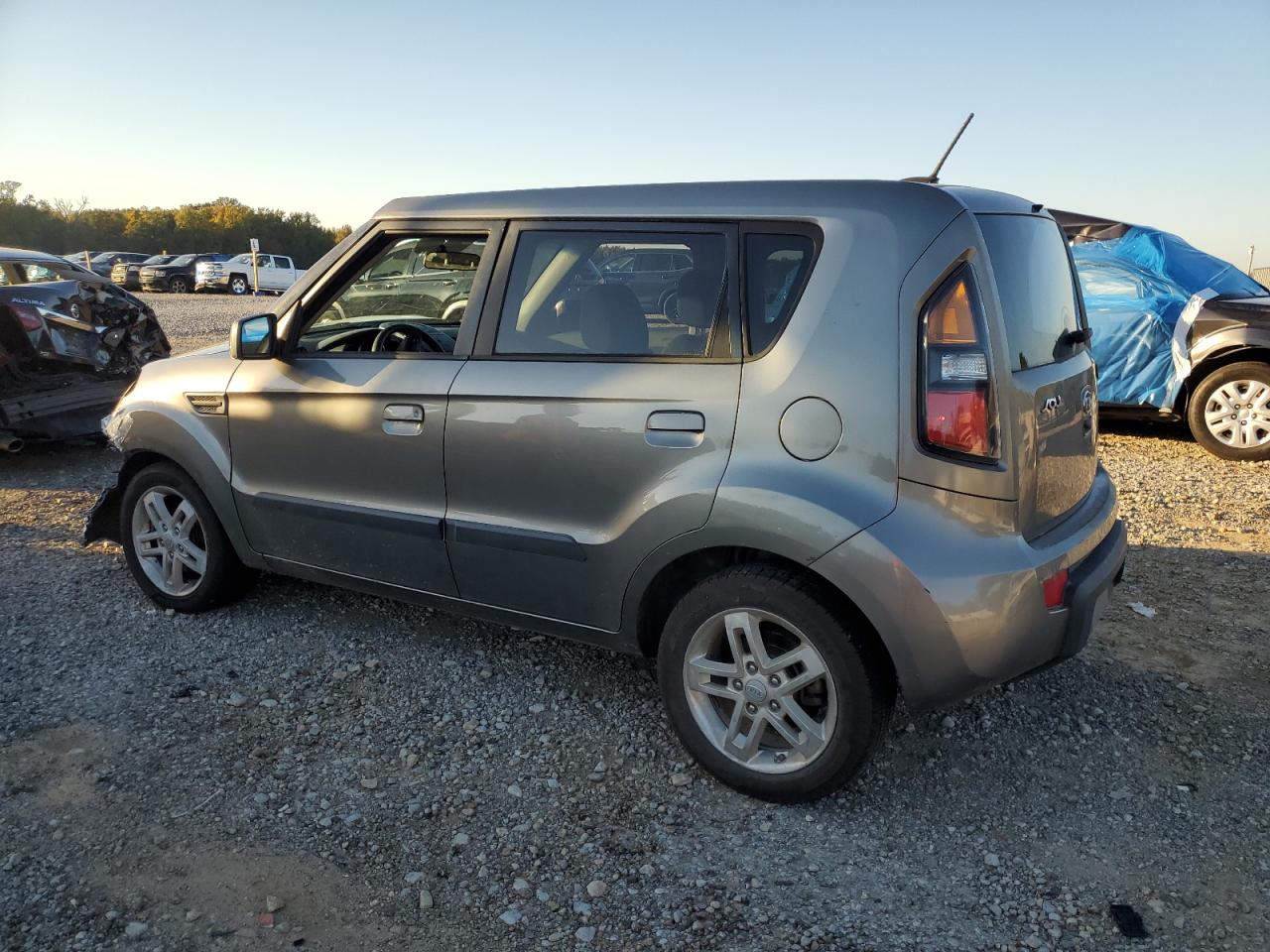 KIA SOUL +