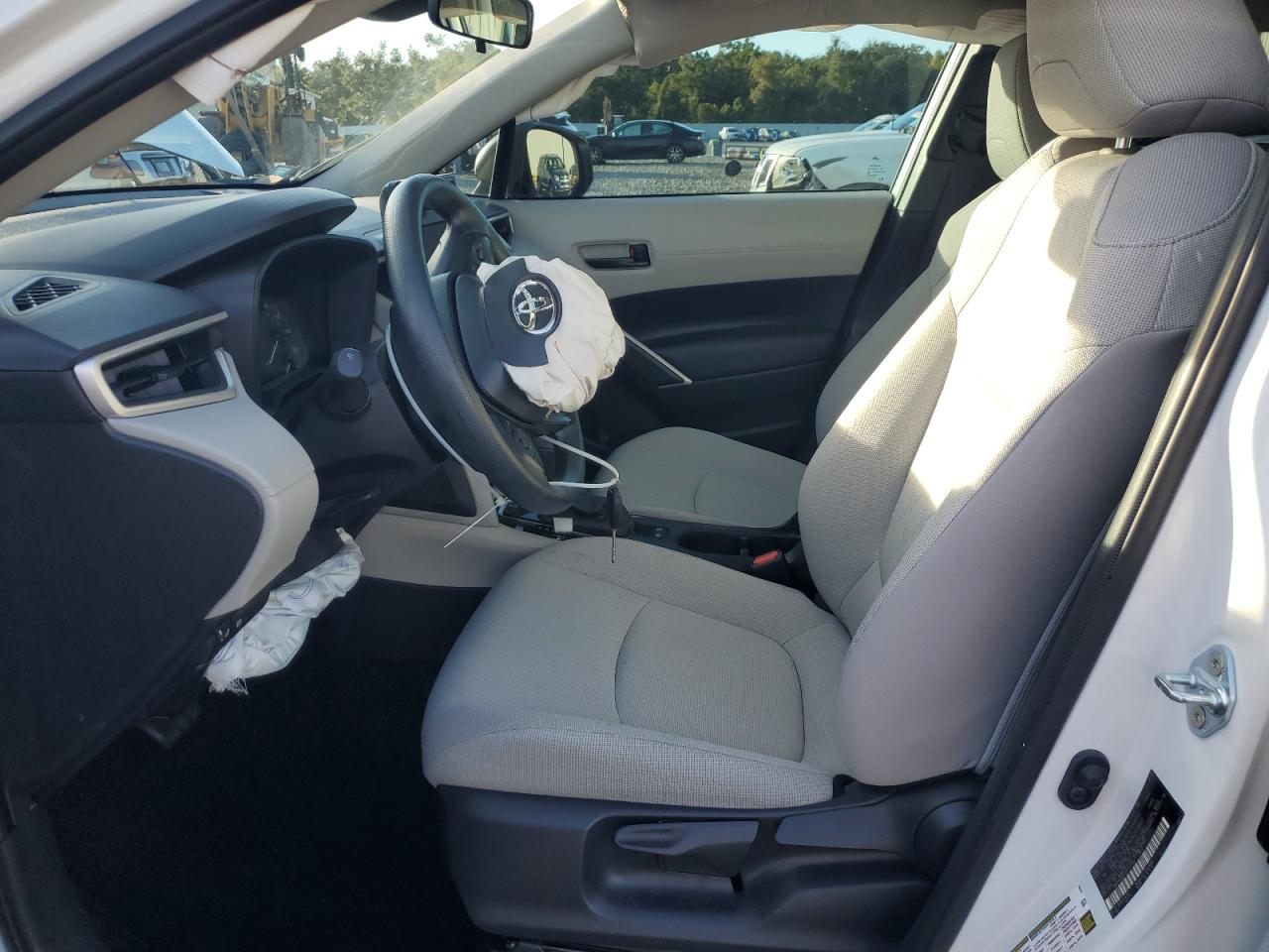 TOYOTA COROLLA CROSS L