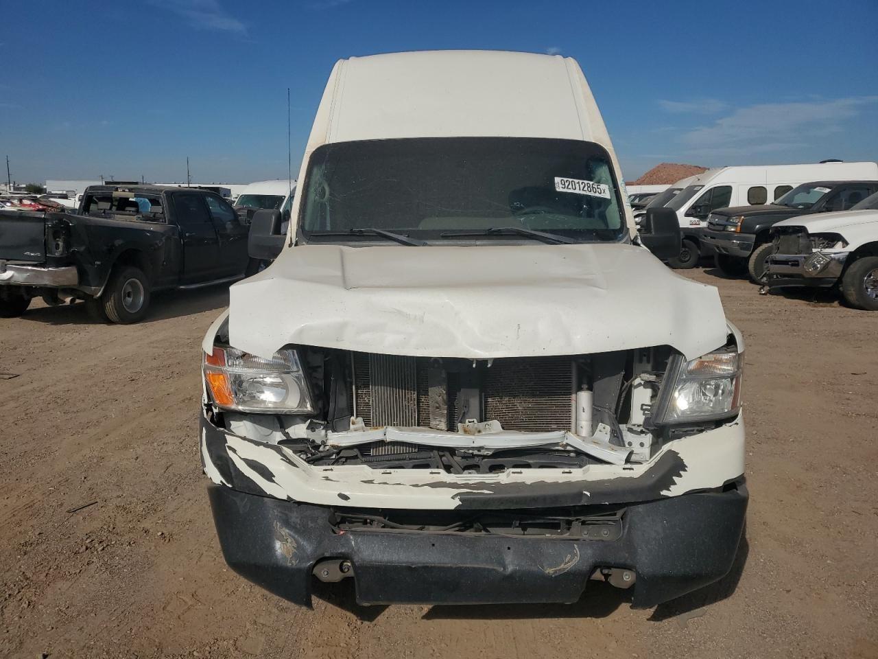 NISSAN NV2500 2500 S