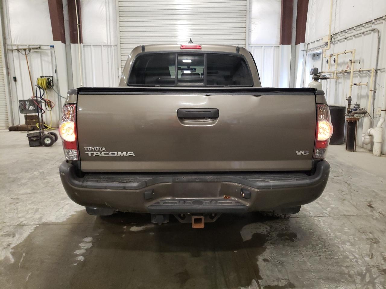 TOYOTA TACOMA DOUBLE CAB