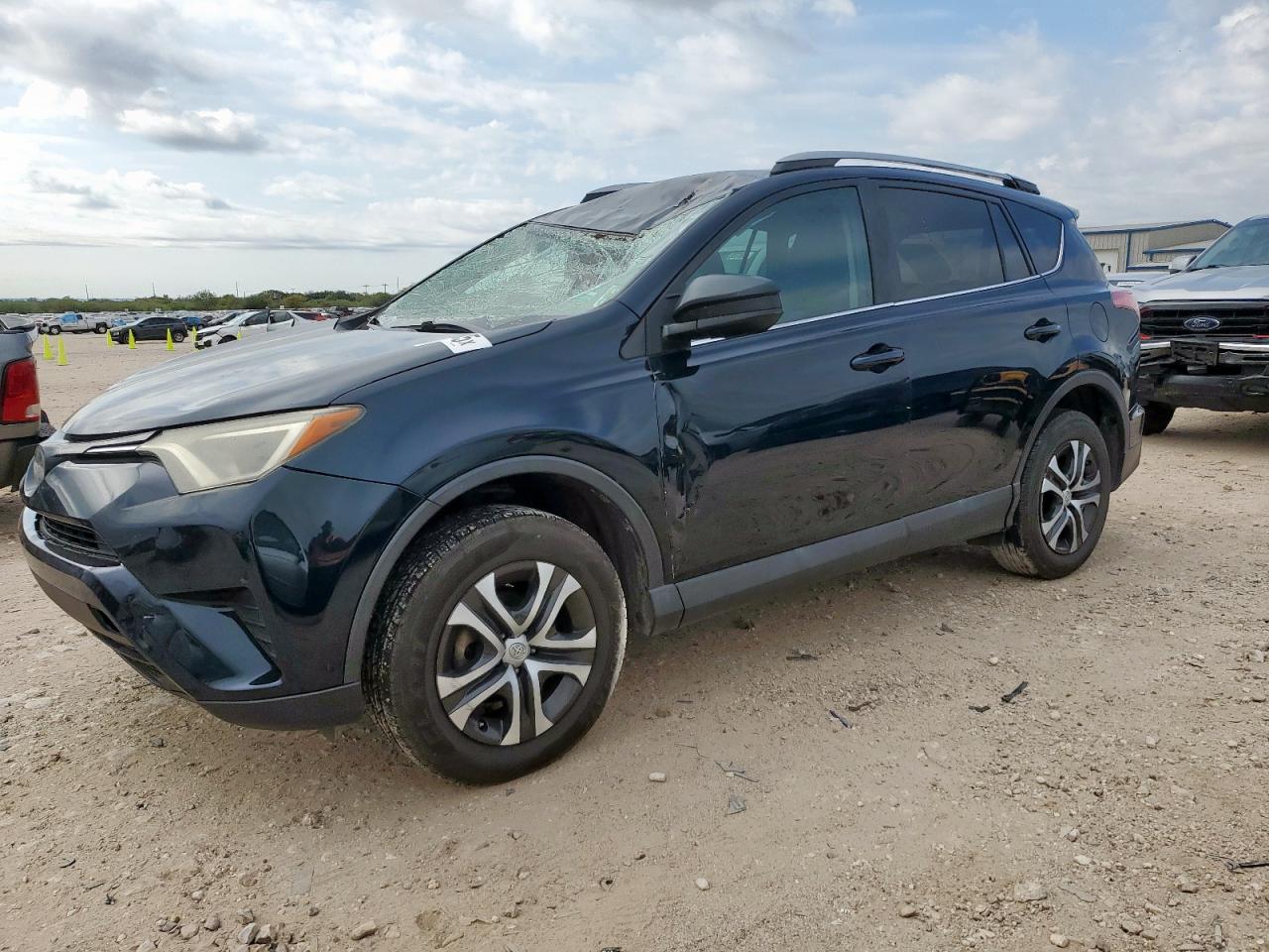 TOYOTA RAV4 LE