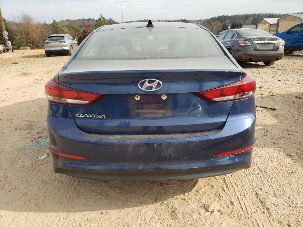 HYUNDAI ELANTRA SE