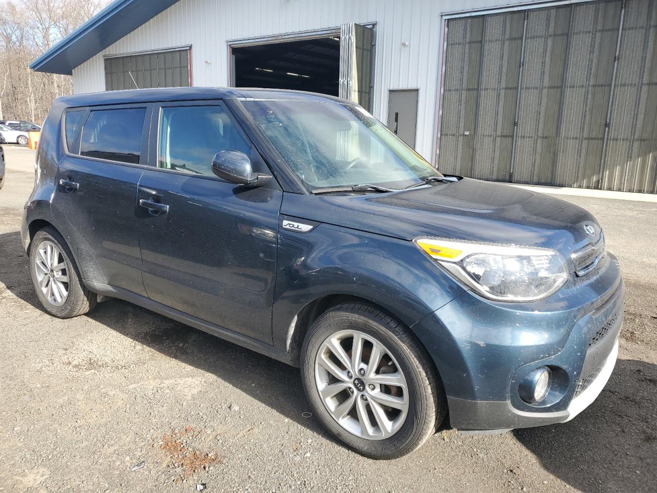 KIA SOUL +