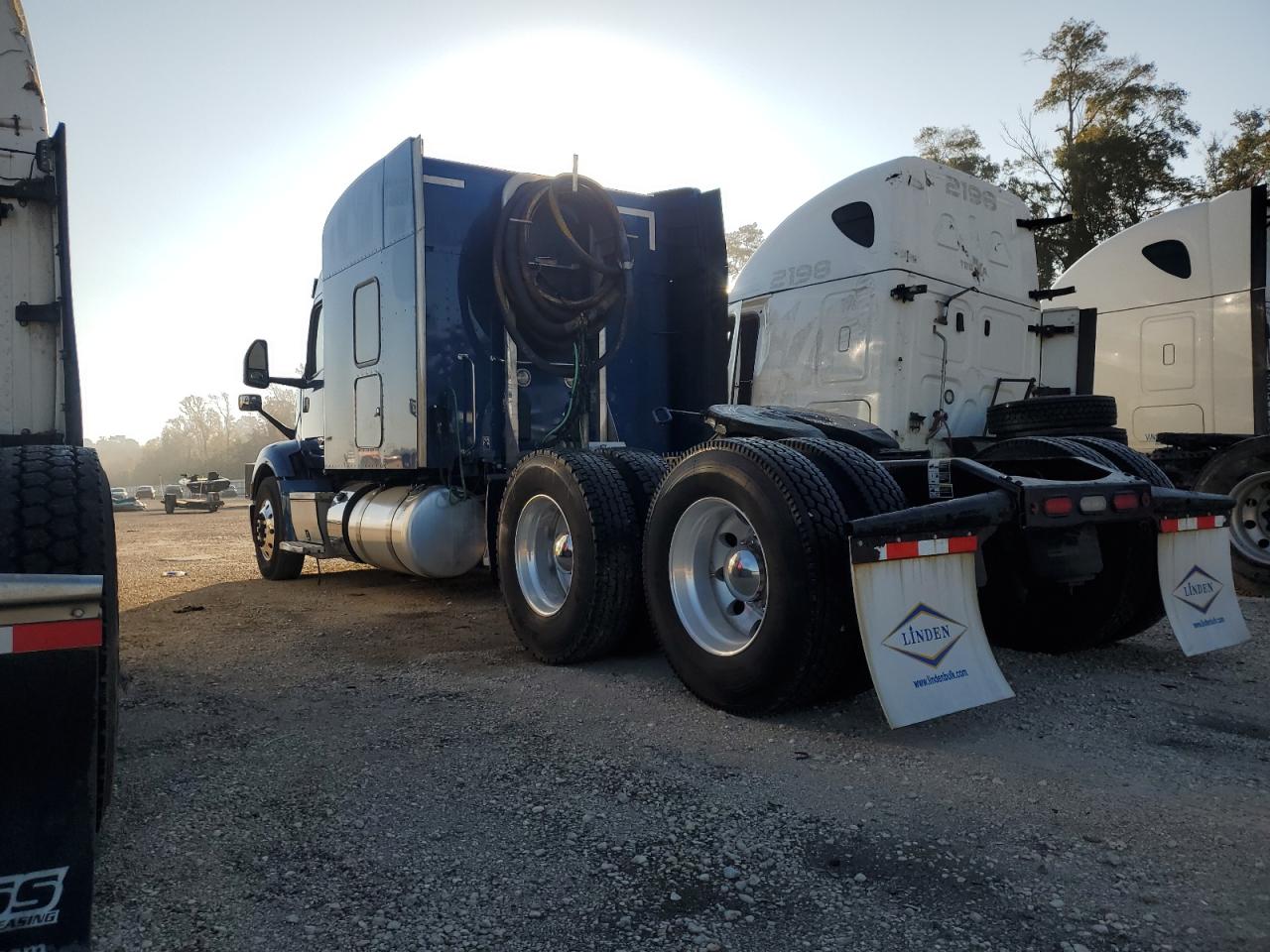 Lot #3290215213 2023 PETERBILT 579