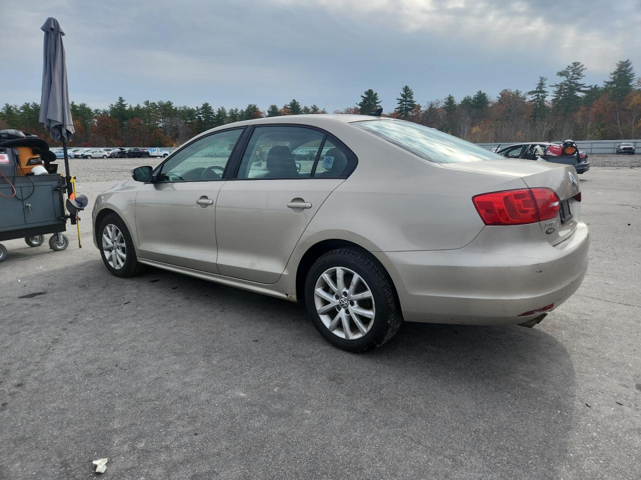 VOLKSWAGEN JETTA SE