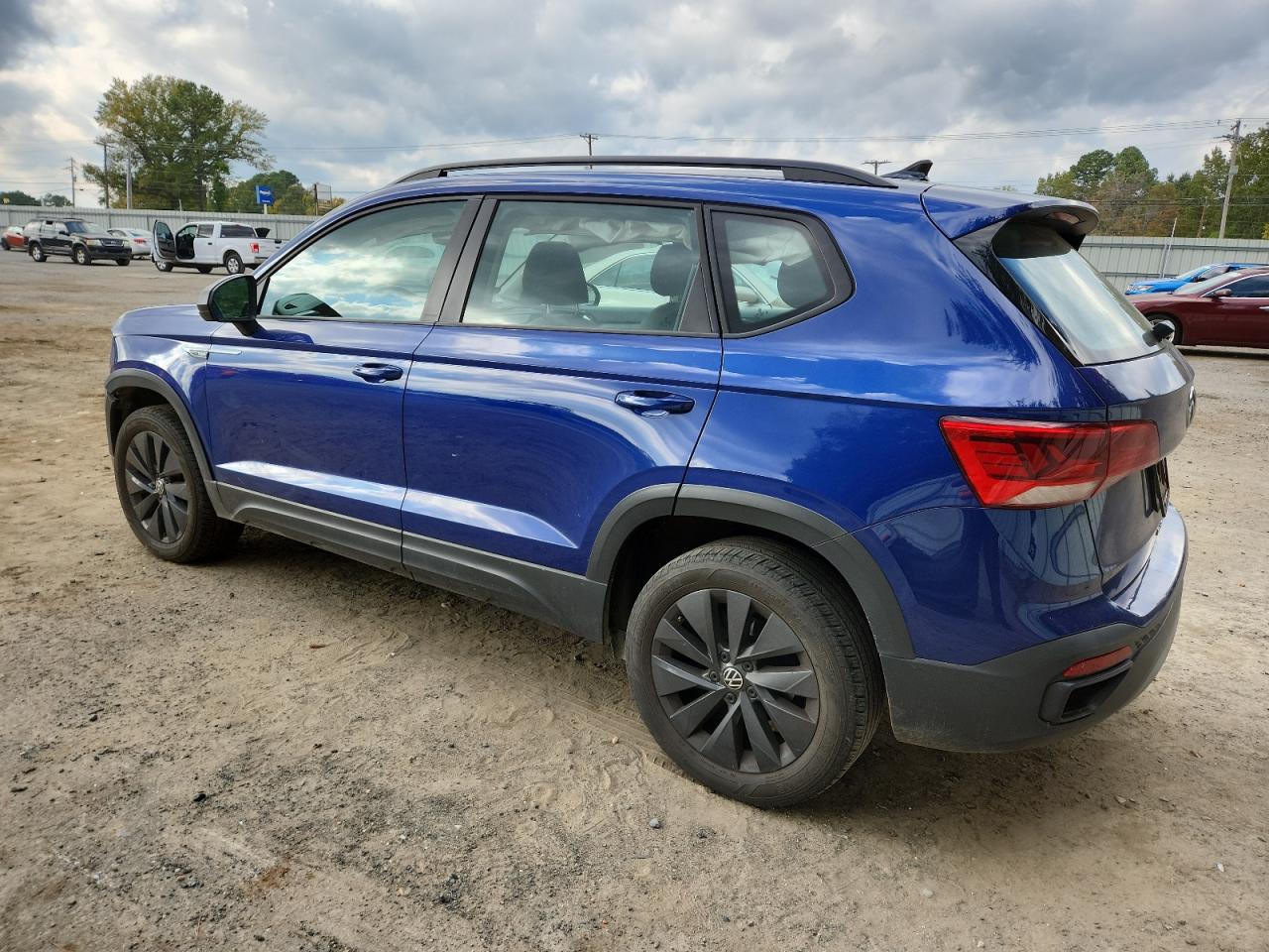 VOLKSWAGEN TAOS S