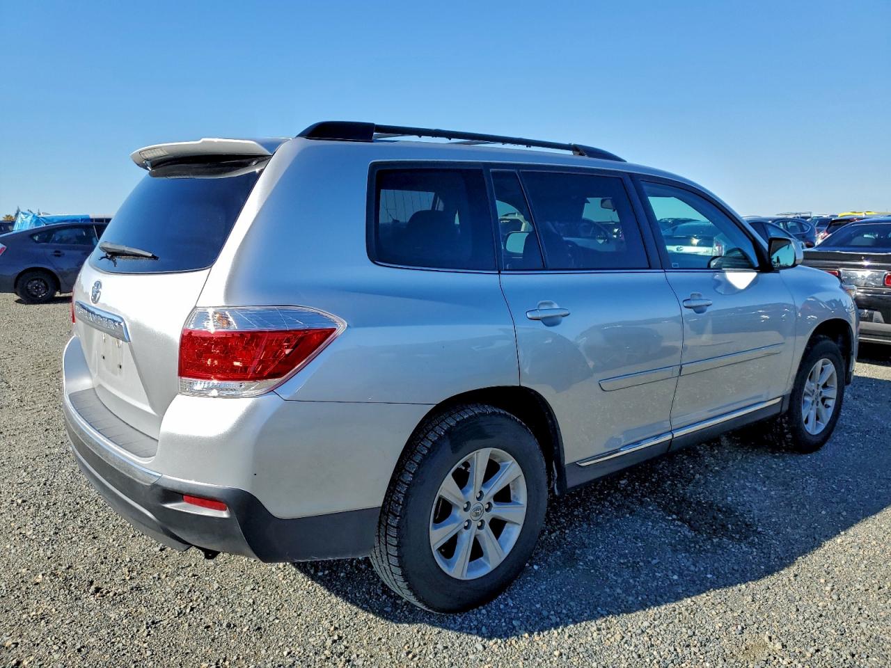 TOYOTA HIGHLANDER BASE