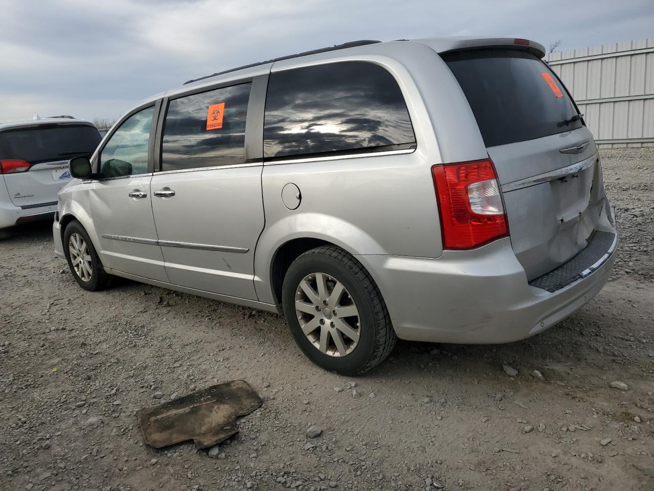 CHRYSLER TOWN & COUNTRY TOURING L