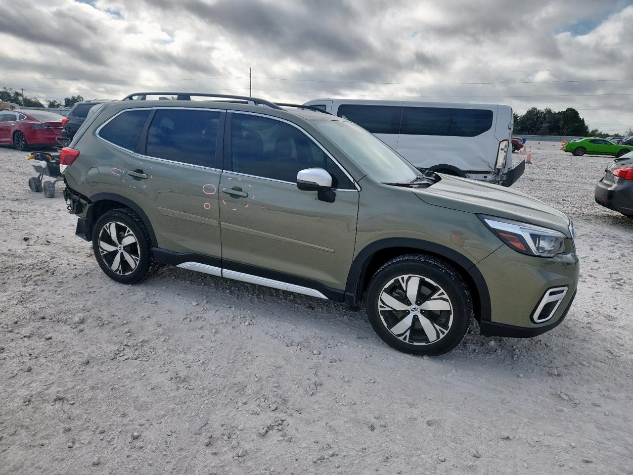 SUBARU FORESTER TOURING